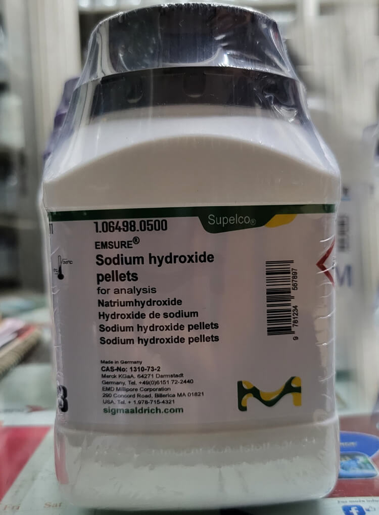 Sodium hydroxide Pellets 500gm for Research and Analysis 1507x2048